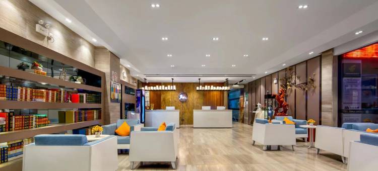 明月湖酒店(广西大学动物园地铁站店)图片