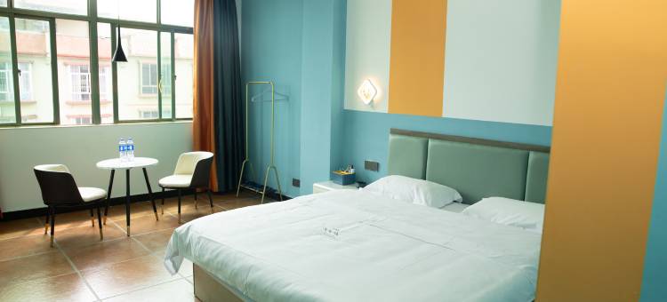 定安熊先生智慧客栈图片