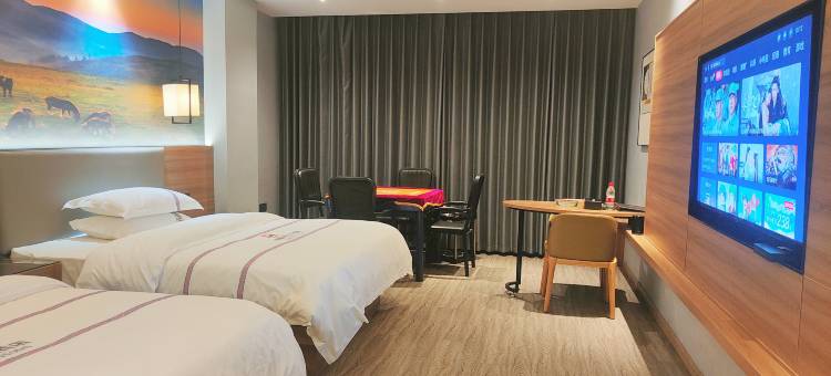 龙山毕赐卡大酒店图片