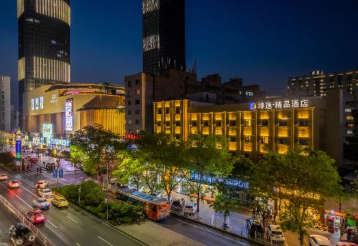 坤逸·精品酒店（兰州中心省妇幼店）外景图