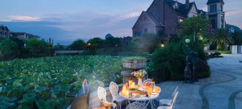 英伦荷畔民宿(贵阳花溪英格兰小镇店)图片