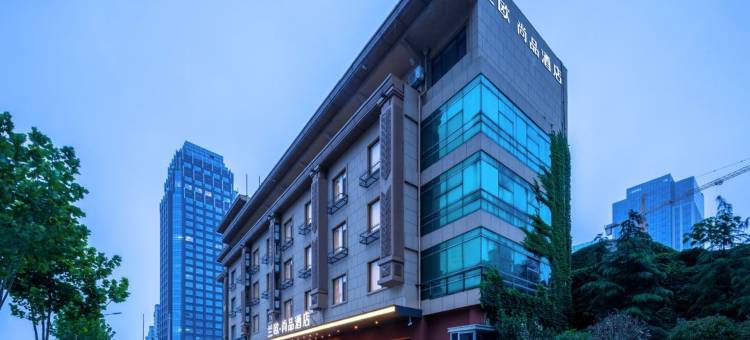 兰欧尚品酒店(青岛金沙滩薛家岛地铁站店)图片