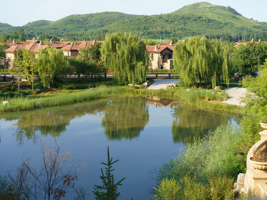 保定瀑河悦山湖民宿