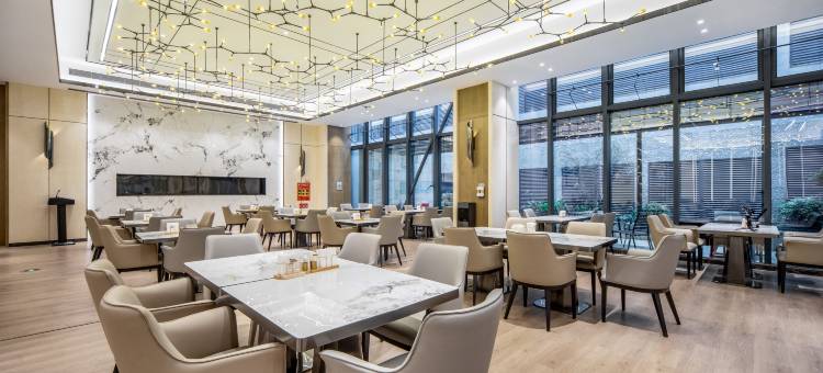 首杨鹭湖酒店(会展中心贵阳北站店)图片