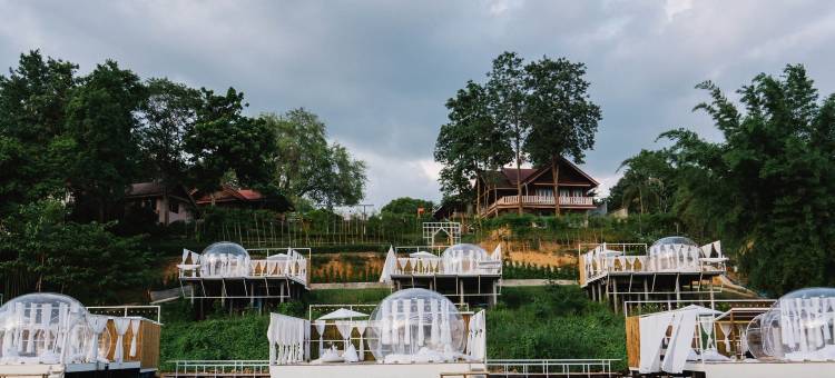 三泡泡屋(The Three Bubble Houses)图片