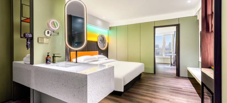 轻呈高空酒店(哈尔滨西站万达广场店)图片