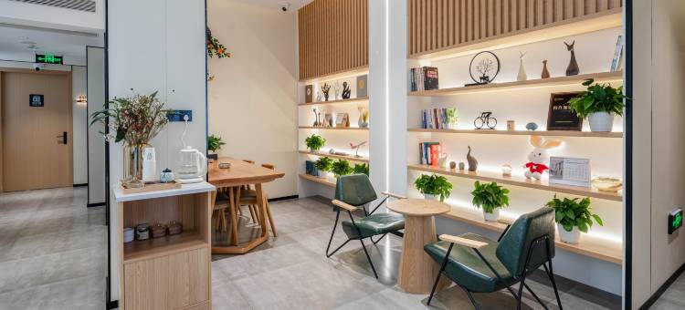 青季酒店(重百江津商场商业步行街店)图片