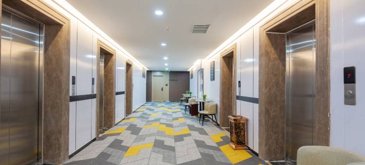 IU酒店(石家庄北国益庄铁道大学地铁站店)图片