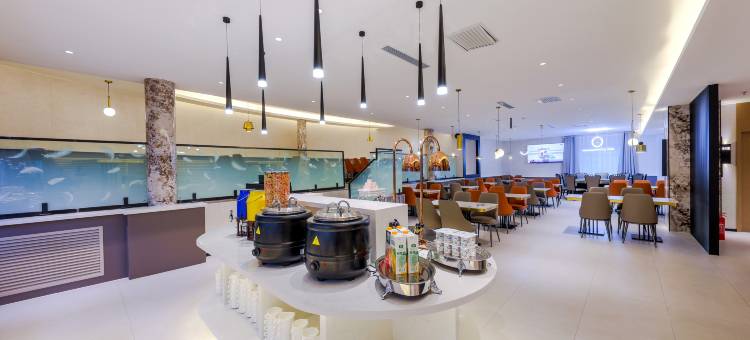 百世昌东泉酒店(乌鲁木齐水磨沟风景区红山路店)图片