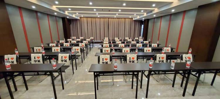 华驿酒店(左权汽车站店)图片