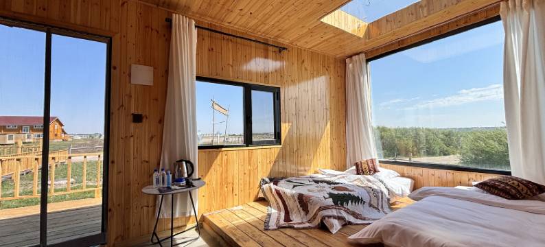 特伦马术营地图片