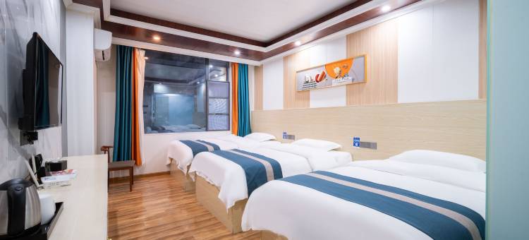 雅江天仙湖大酒店(318国道店)图片