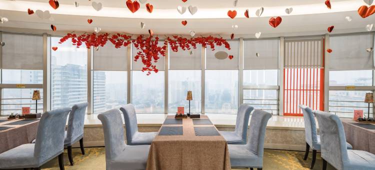 洛阳牡丹城宾馆(牡丹广场地铁站万达店)图片