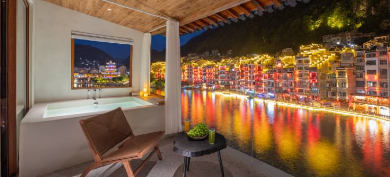 慢渡·MD私汤美学景墅(镇远古城新大桥店)图片