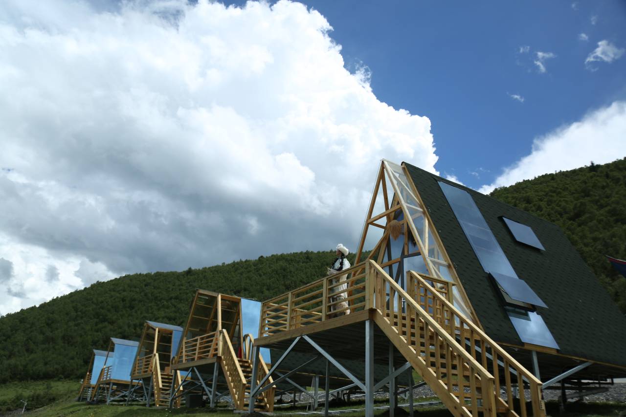 罗布星光·Verdant·Valleys野奢营地酒店(康定新都桥店)图片