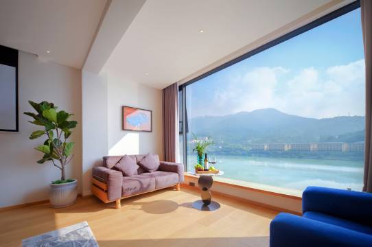 东江湖旅游区自得名宿(东江吊桥店)