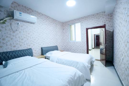 星迹快捷酒店(河南大学金明校区店)