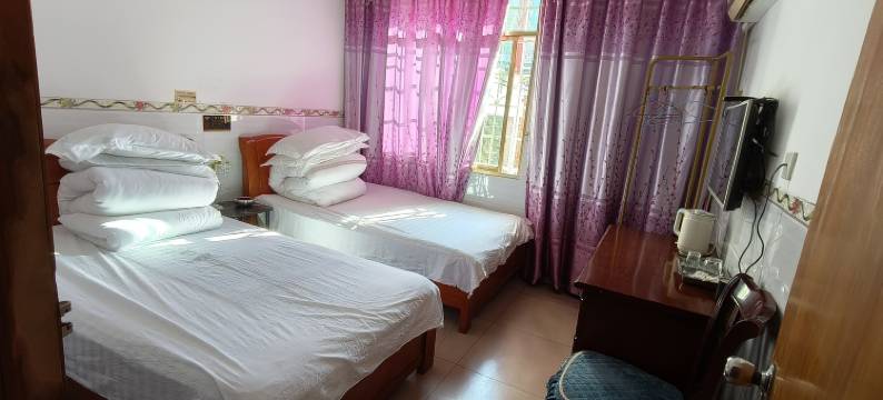 衡东新塘镇华丽宾馆图片