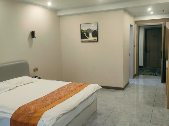 沛县春雨酒店(城投国际店)