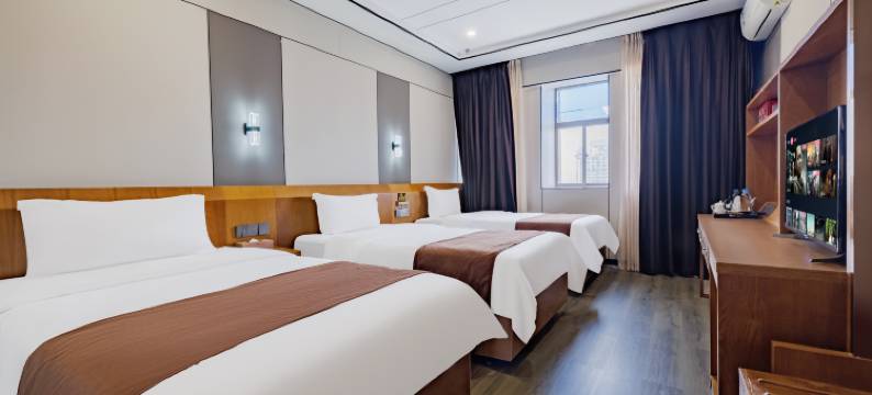 喆家国际酒店(西双版纳景洪泼水广场江边夜市店)图片