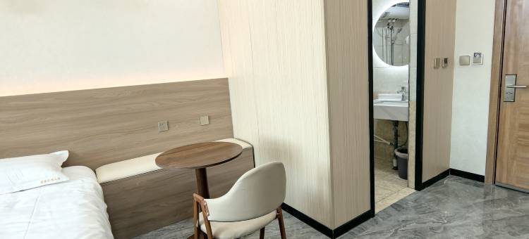 屿一酒店(顺平县方通众美店)图片