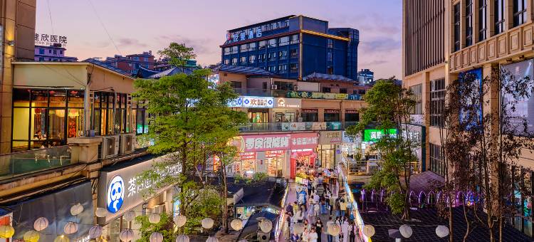 曲靖标灿悦莱酒店(万达外滩店)图片