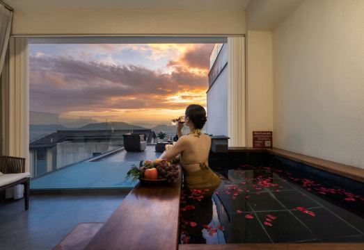 Tengchong Yunrao Banshan Hot Spring Inn over view