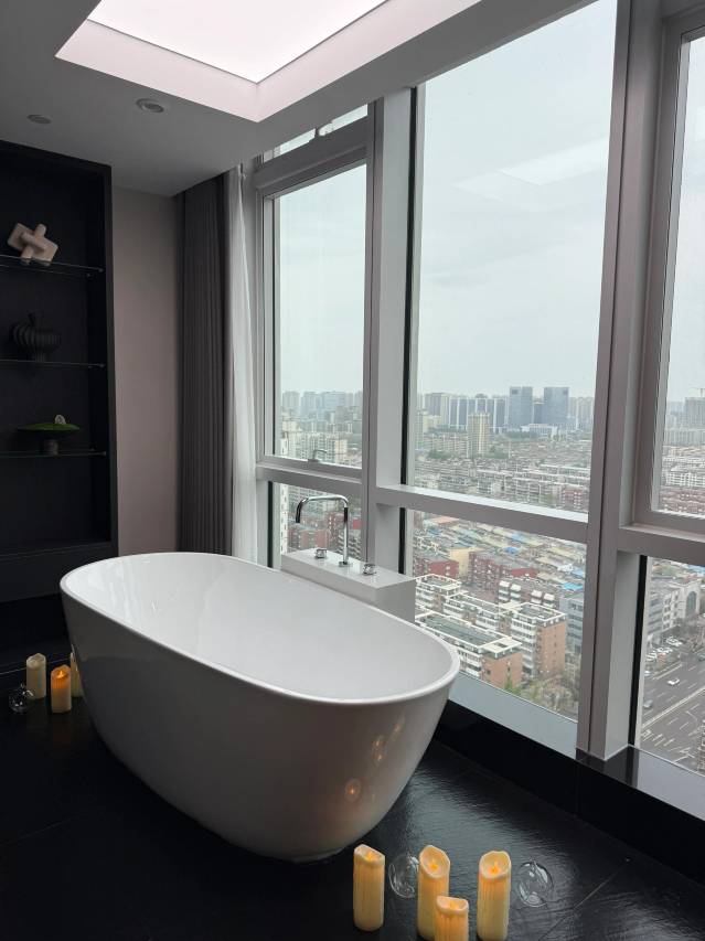 SFEEL设计师酒店(唐山爱琴海太阳城店)图片