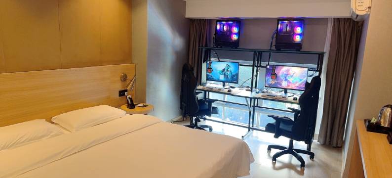 电玩鲸电竞民宿(深圳皇岗口岸店)图片