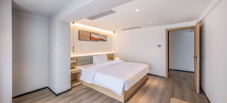 元品酒店(贵阳白云区积水潭医院店)图片