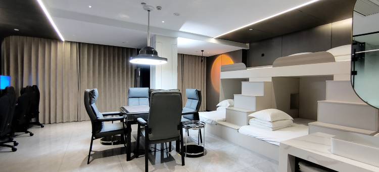 全能猫电竞酒店(沧州清风楼同天购物中心店)图片