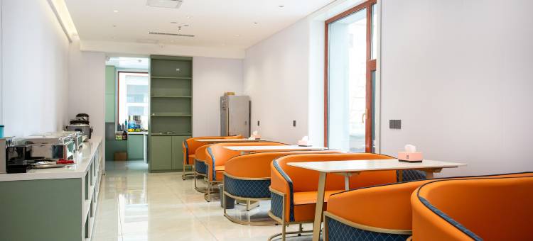 如家UP华驿智旅酒店(长春卫星广场店)图片