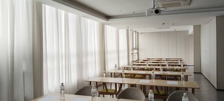 艾扉酒店(桐庐中心广场店)图片