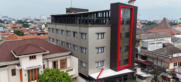 埃诺弗朗特一号酒店三宝垄(Eno Front One Hotel Semarang)图片