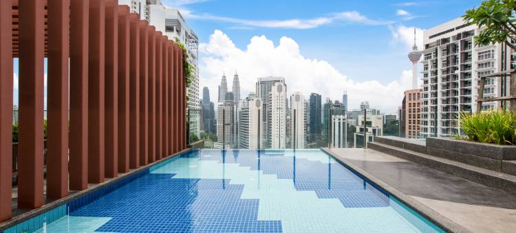 KLCC马杰斯特套房【中文礼遇⭐顶层双峰塔景观无边泳池⭐近轻轨站】(Majestic by Avery at KLCC【Located in the City Center+10 mins to Twin Towers+Rooftop Infinity pool】)图片