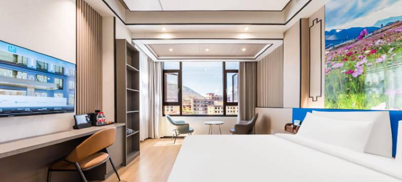 兰欧尚品酒店(甘孜巴塘店)图片