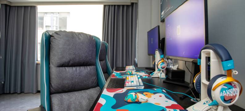 网鱼电竞酒店(上海虹口外国语大学店)图片