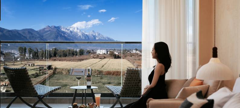 向野·云栖处日照金山SnowMountain私汤观景(白沙古镇店)图片