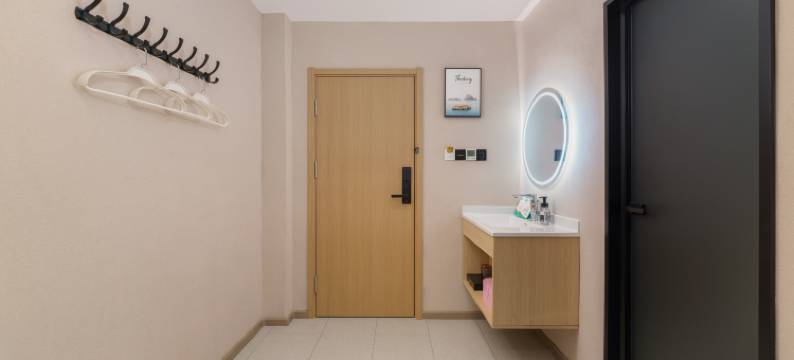 非一·宿酒店(大连罗斯福西安路地铁站店)图片