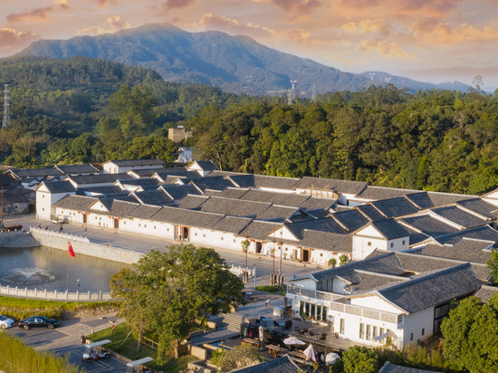 秋长谷里美愿村