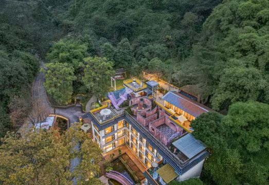 青城山萤溪谷森林Firefly Valley私汤影院民宿（青城山景区店）外景图