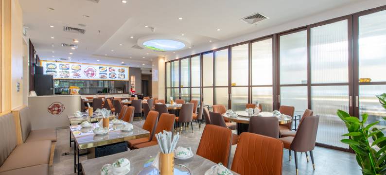 深圳长安大酒店(罗湖口岸黄贝岭地铁站店)图片