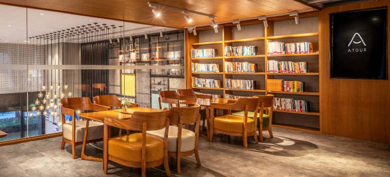 成都九眼桥东大路地铁站亚朵酒店图片