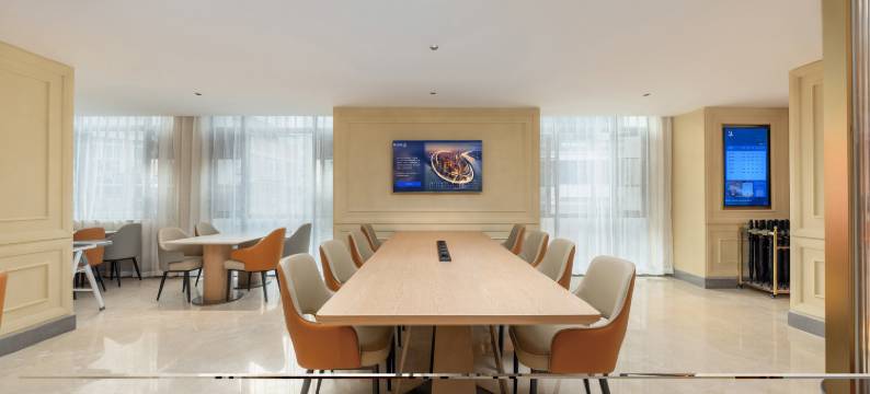 维也纳酒店(重庆洪崖洞临江门地铁站店)图片