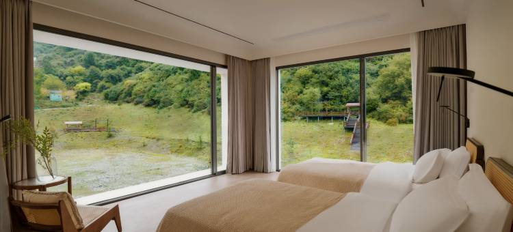 甲勿鉴山RESORT•九寨沟图片