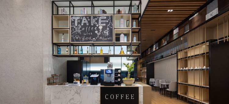 六月酒店(武汉黄鹤楼音乐学院店)图片