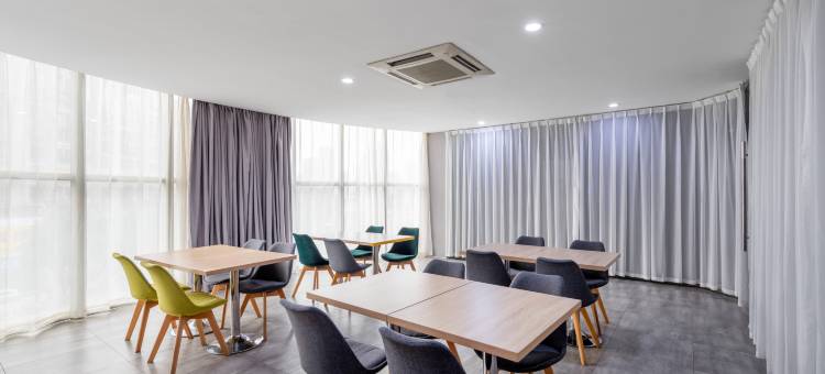 诸暨向往酒店(中医院万风新天地店)图片