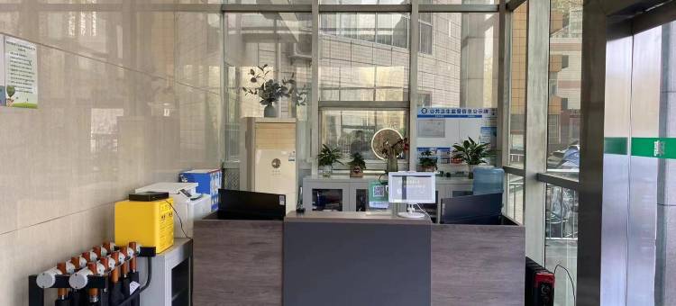 西安樾律酒店(西北政法大学纬一街地铁站店)图片