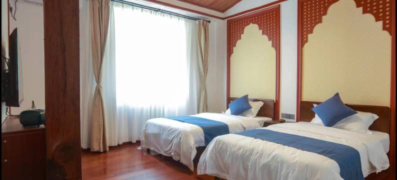 西双版纳景洪七彩虹民宿(曼贺纳自然村寨店)图片