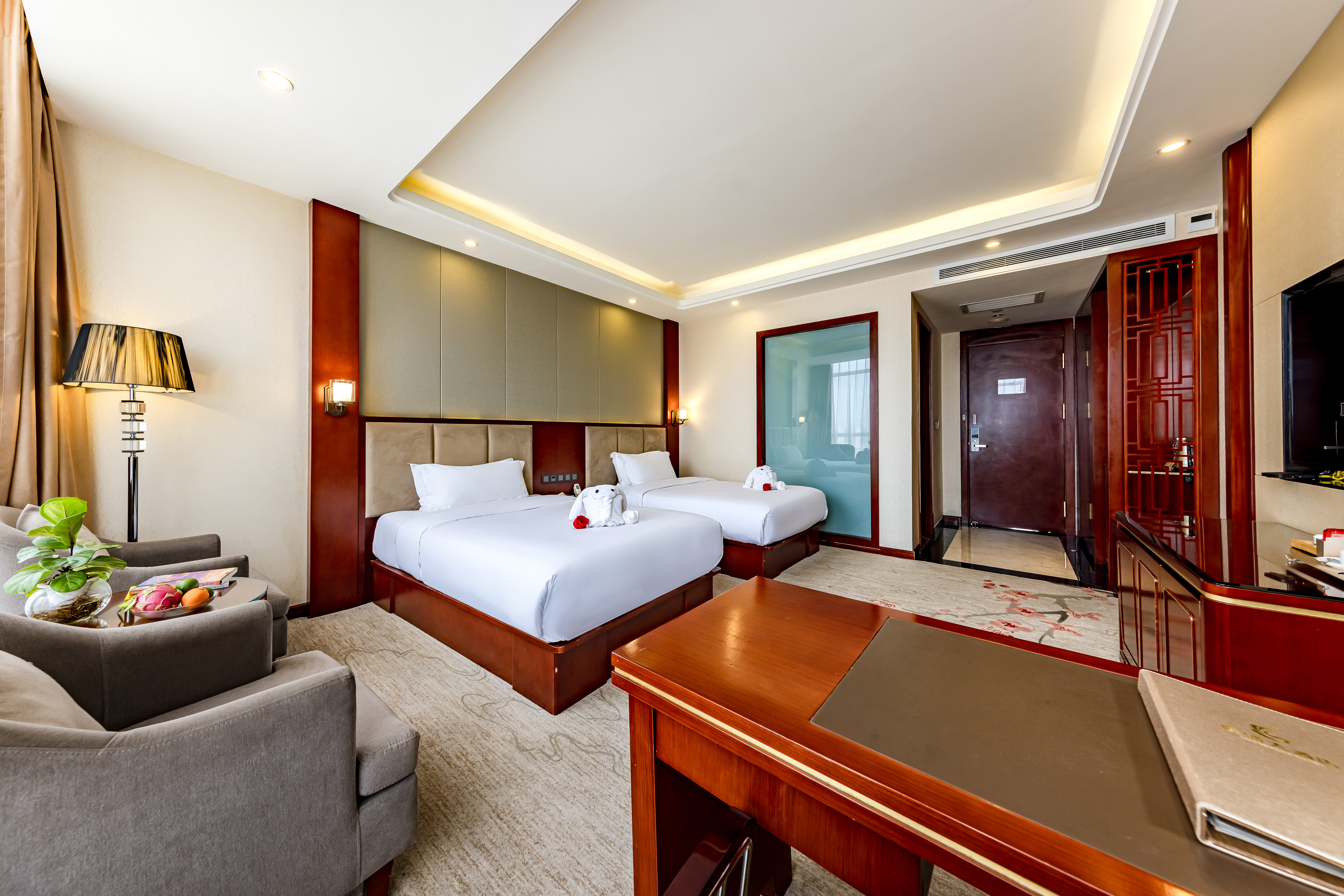 Longsheng HotelOver view